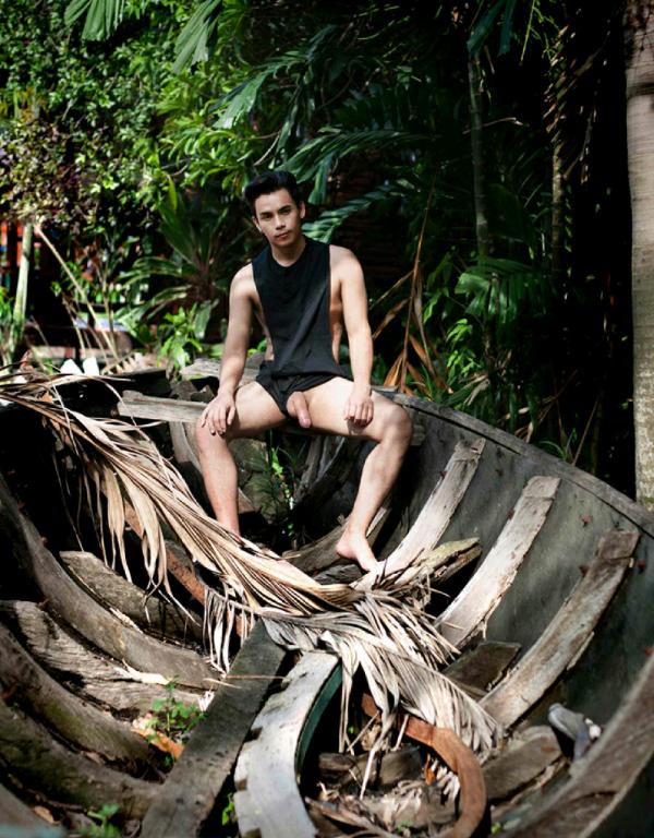 MAN-OMG-7---JOEY-RAINING-BOY